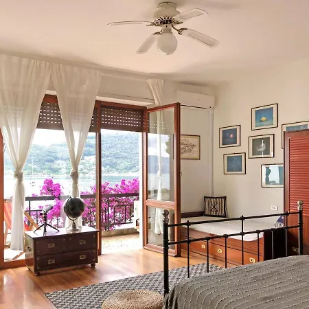 بيت للعطل Town House Sleeps 6 With Wifi بورتوفينيري